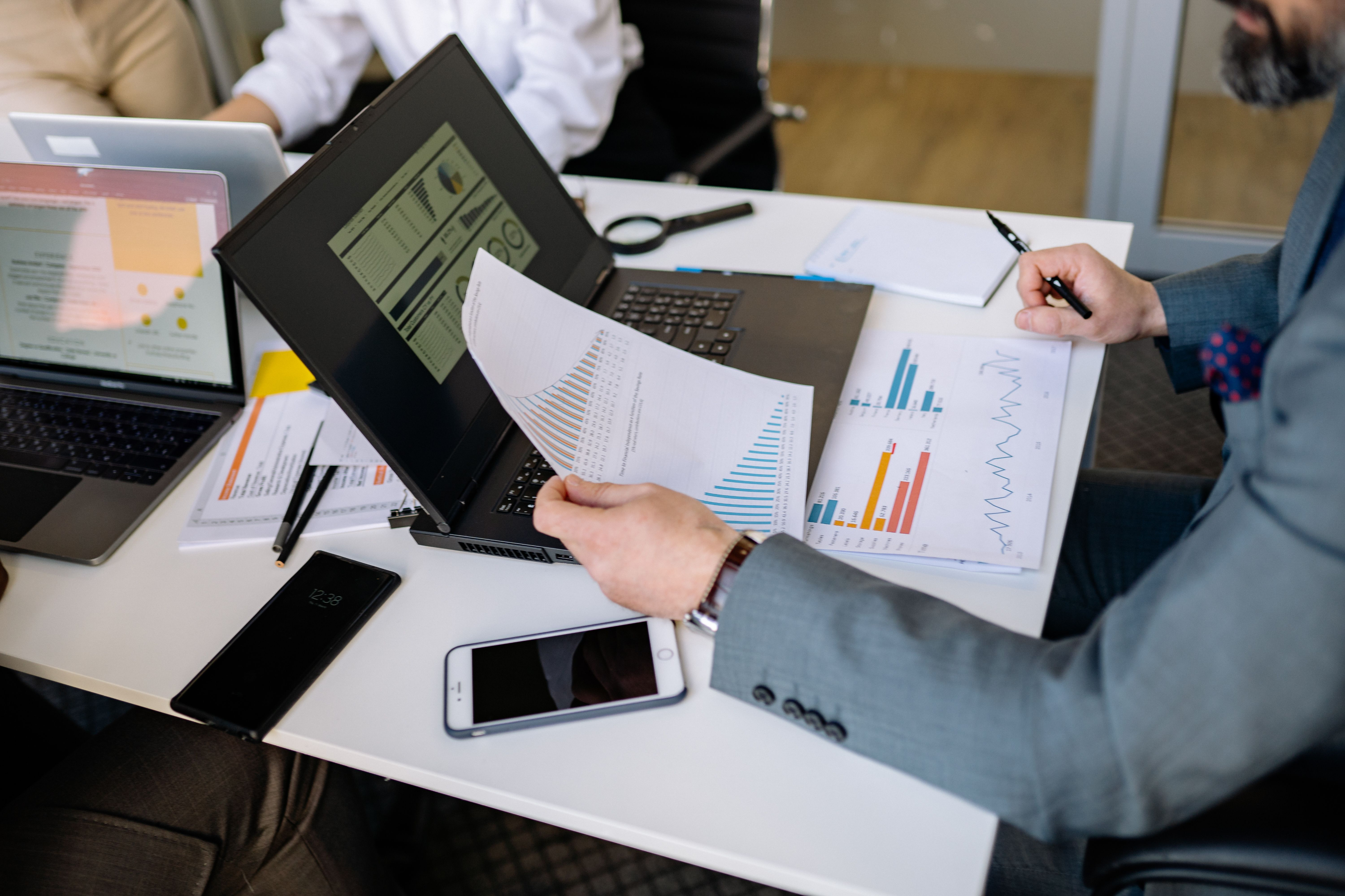 Professional tax consultant desk